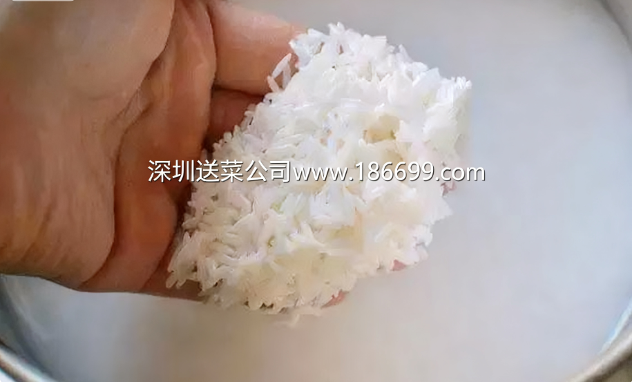 深圳蔬菜配送中心與您分享:淘米水的妙用